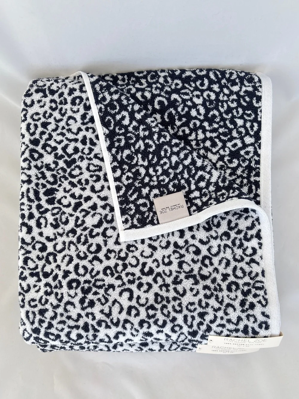 NWT Rachel Zoe Leopard Bath Towels Set of 2 Animal Cheetah Print MobWife